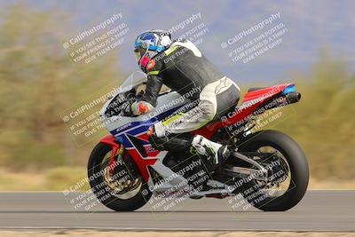 media/Nov-05-2022-SoCal Trackdays (Sat) [[f8d9b725ab]]/Turn 9 (110pm)/